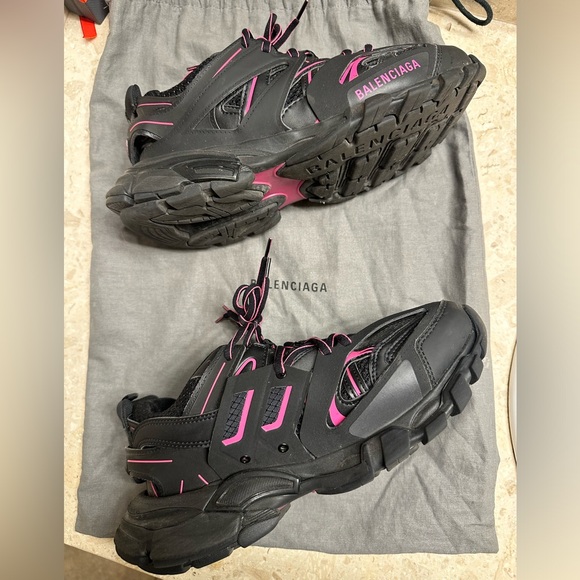 EUC Women’s Balenciaga Track Sneaker - Picture 3 of 5